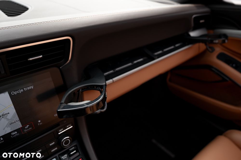 Porsche 911 Targa 4S PDK - 12