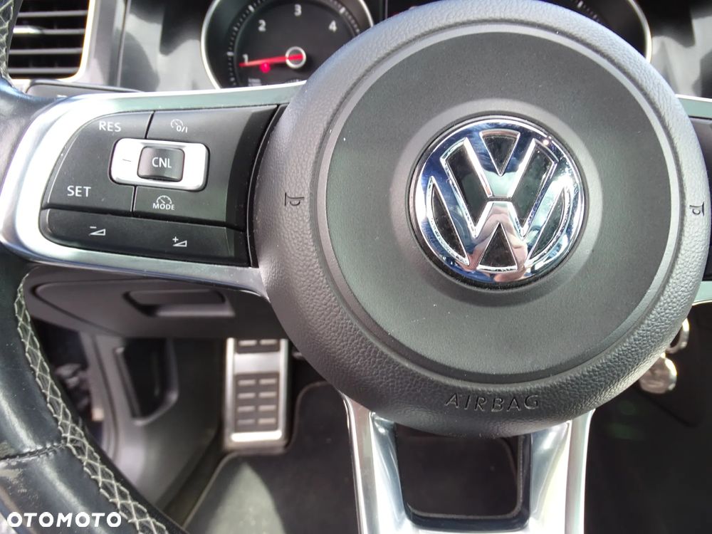 Volkswagen Golf 2.0 TDI BMT GTD - 31