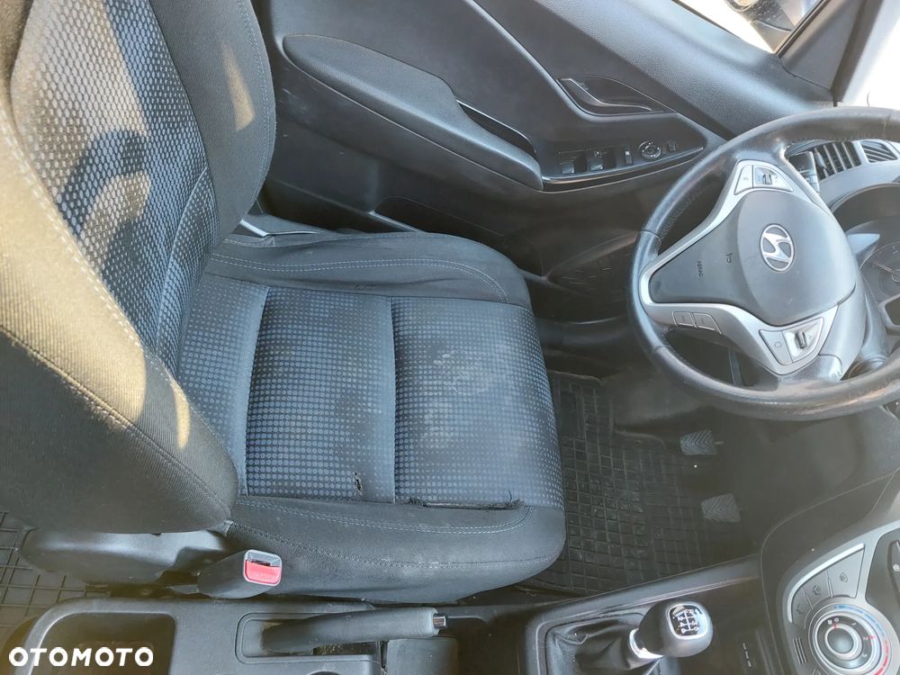 Hyundai ix20 1.6 CRDi Classic - 16