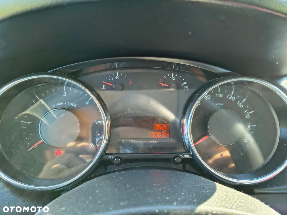 Peugeot 3008 HDi 115 Active - 7