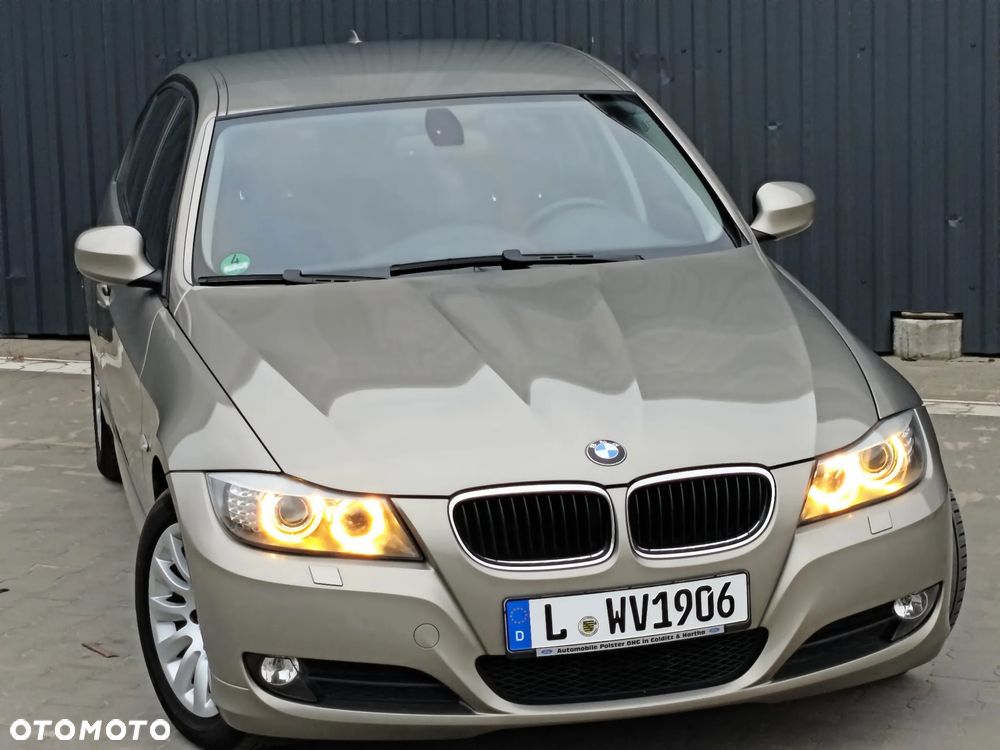 BMW Seria 3 318i Edition Exclusive - 12