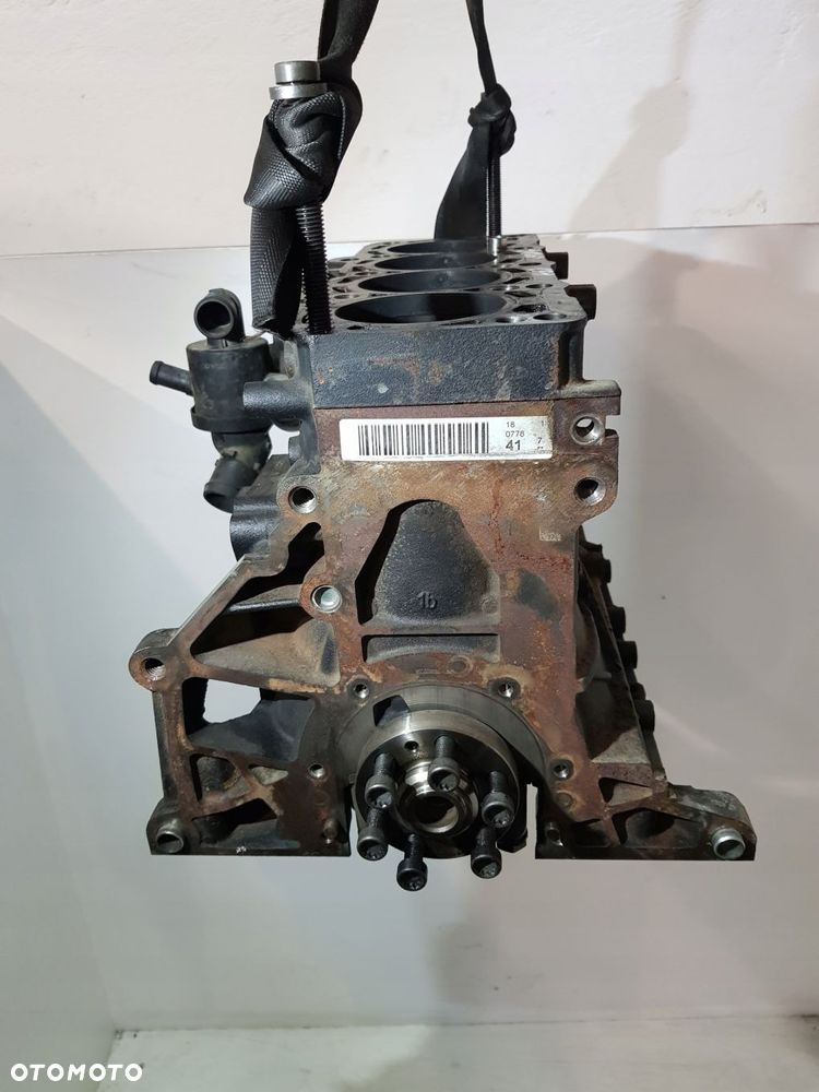 dół silnika blok wał tłoki vw audi skoda seat 2.0 tdi cfh - 4