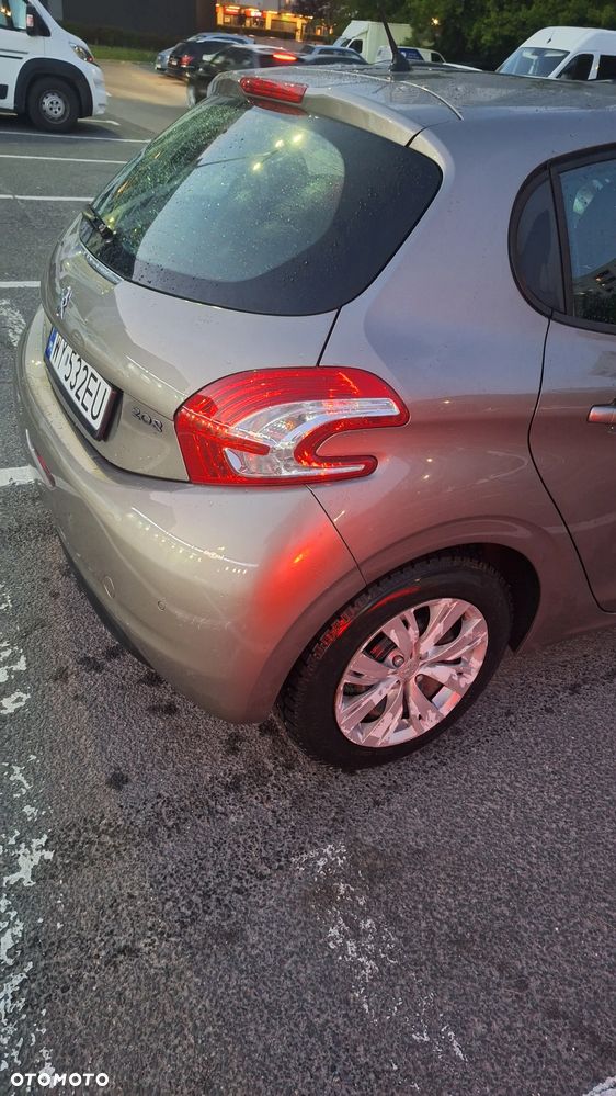 Peugeot 208 82 VTI Allure - 9
