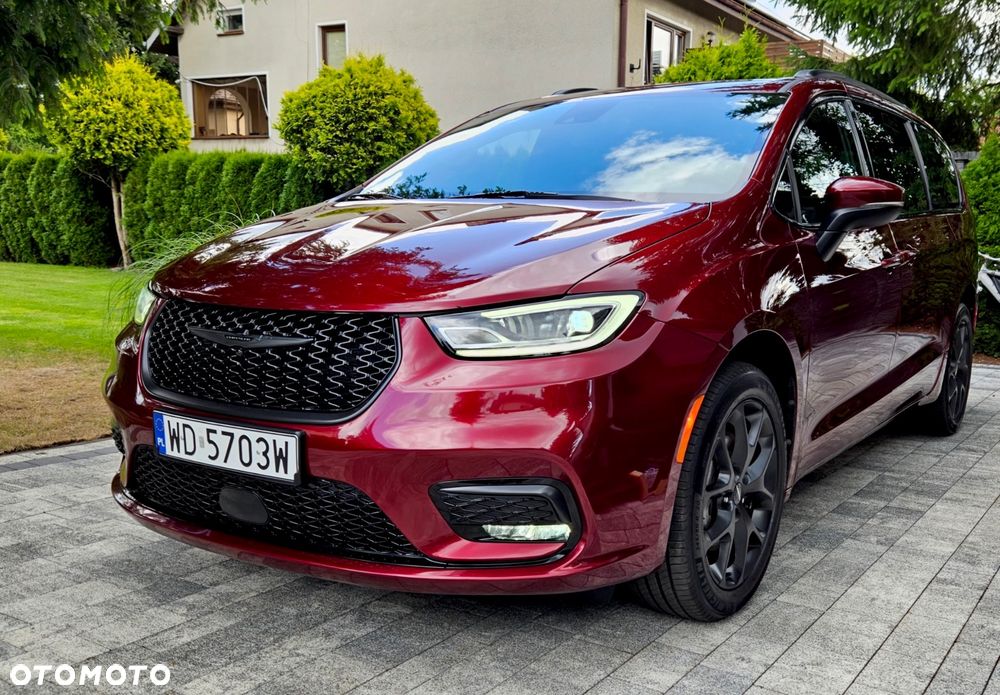 Chrysler Pacifica - 5