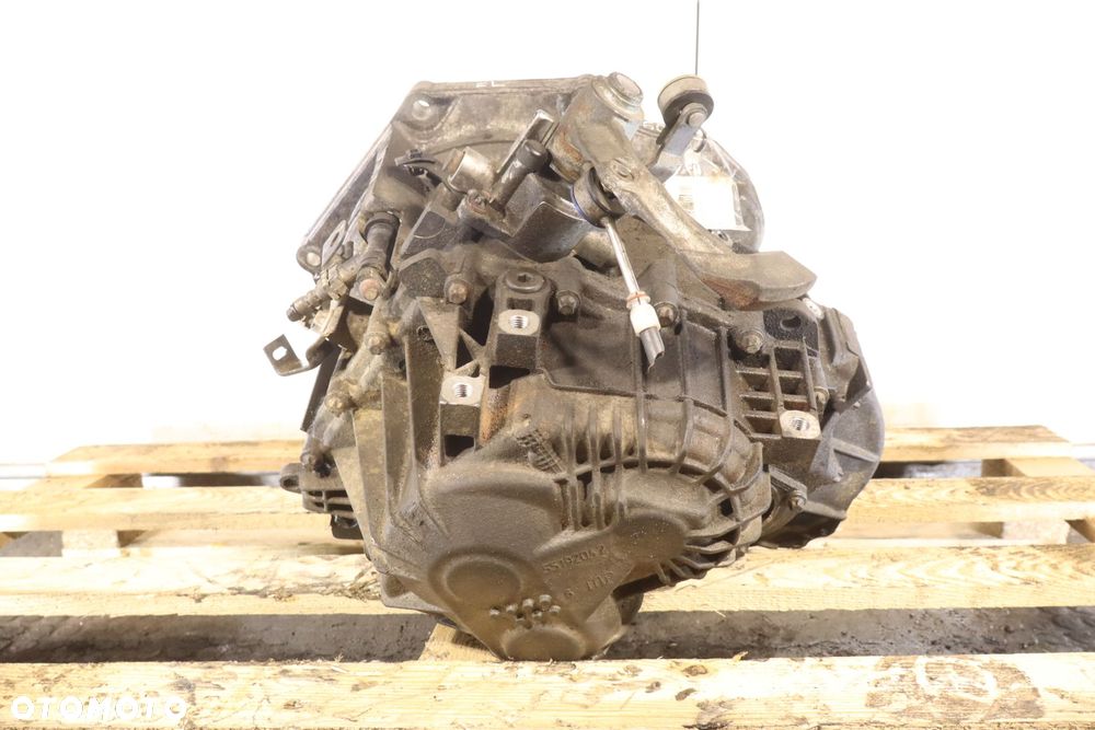 SKRZYNIA BIEGÓW 6 BIEGOWA OPEL MERIVA B 1.7CDTI 55194293 - 2