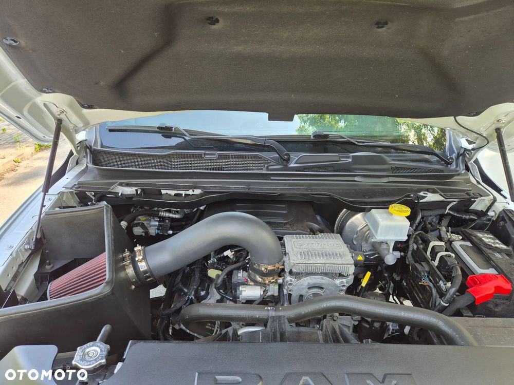 Dodge RAM - 38