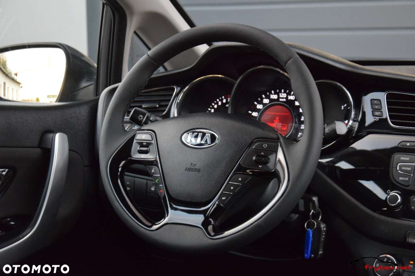 Kia Ceed - 28
