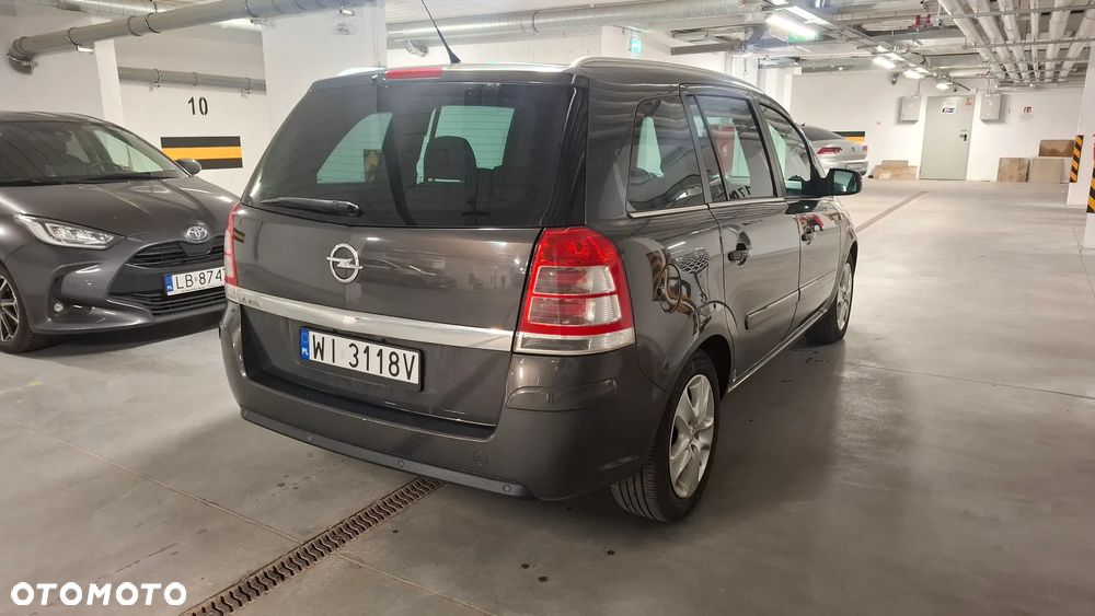 Opel Zafira 1.6 - 3