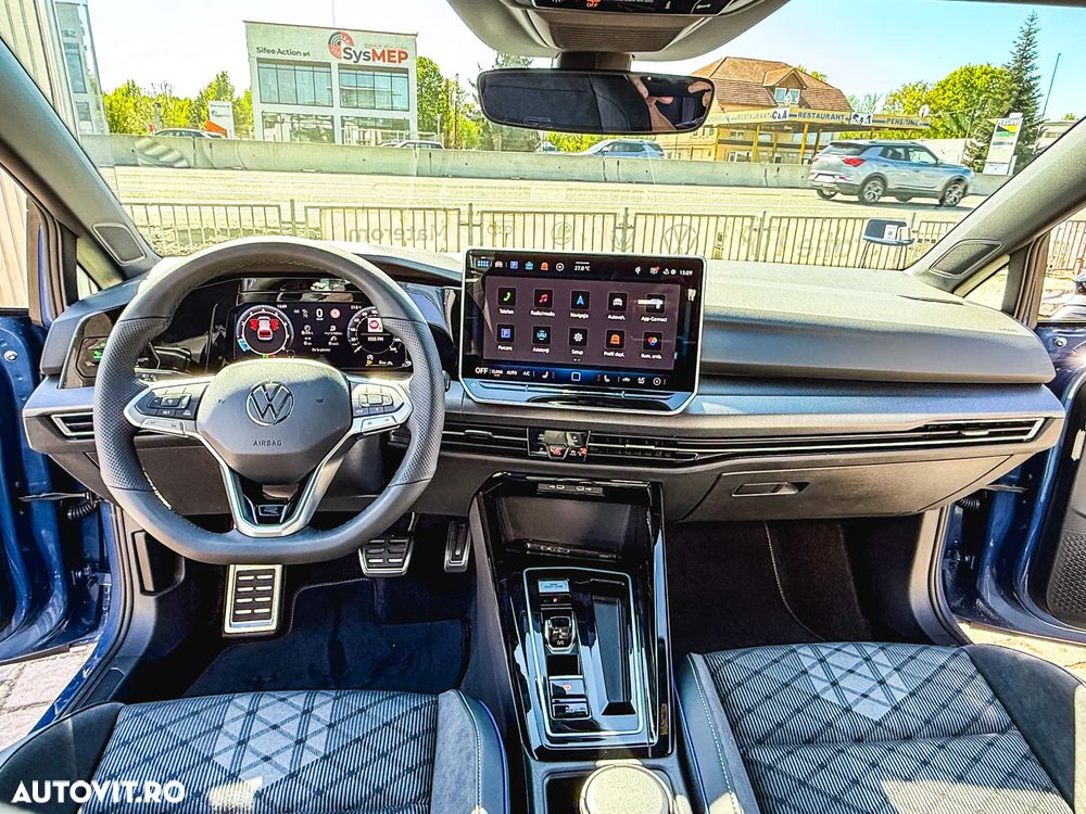 Volkswagen Golf 1.5 eTSI MHEV 150CP DSG R-Line - 14
