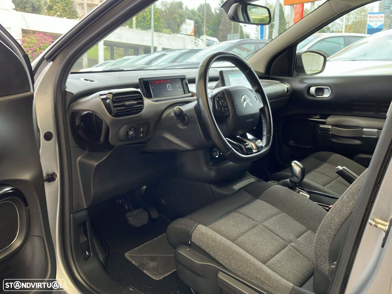 Citroën C4 Cactus 1.5 BlueHDi Shine EAT6 - 24