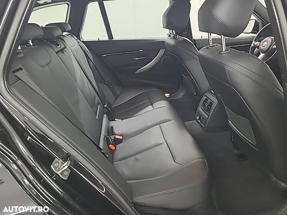 BMW Seria 3 318i Touring Aut. Edition M Sport Shadow - 11