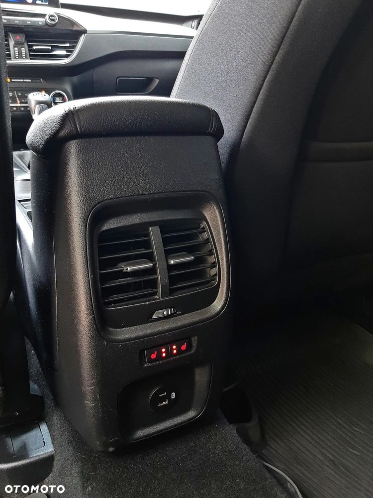 Ford Kuga 1.5 EcoBoost FWD Titanium - 30