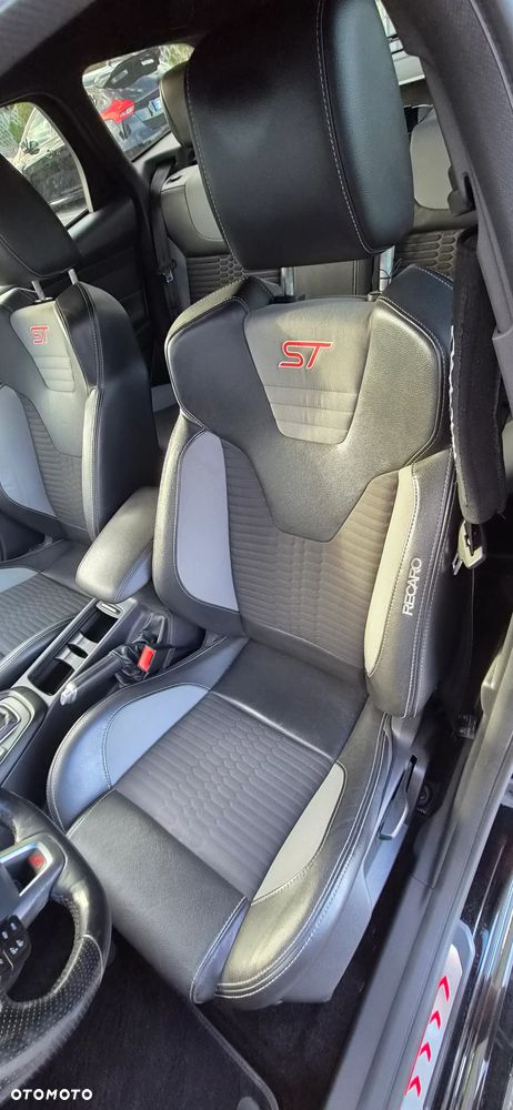 Ford Focus ST2 - 30