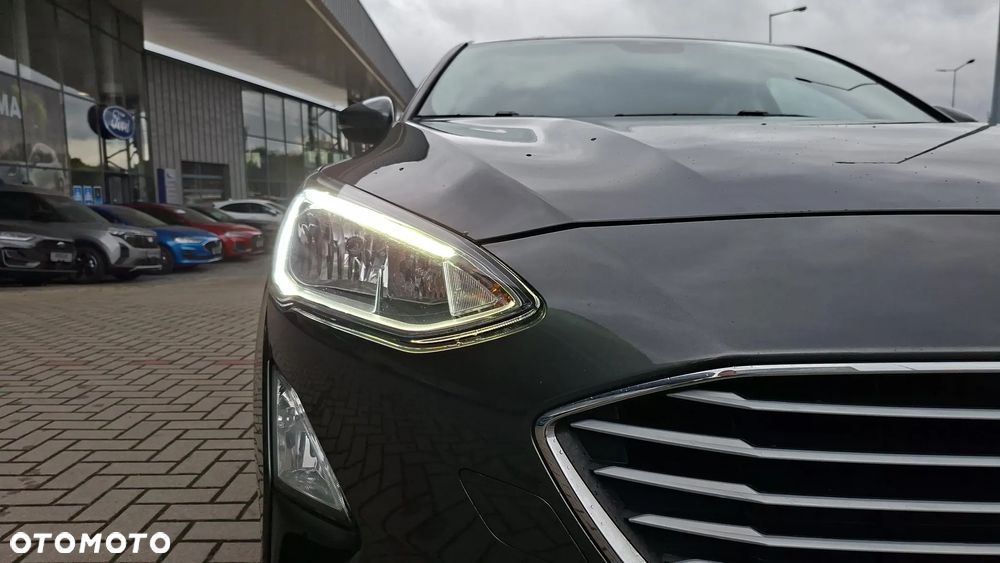 Ford Focus 1.0 EcoBoost Trend Edition - 9