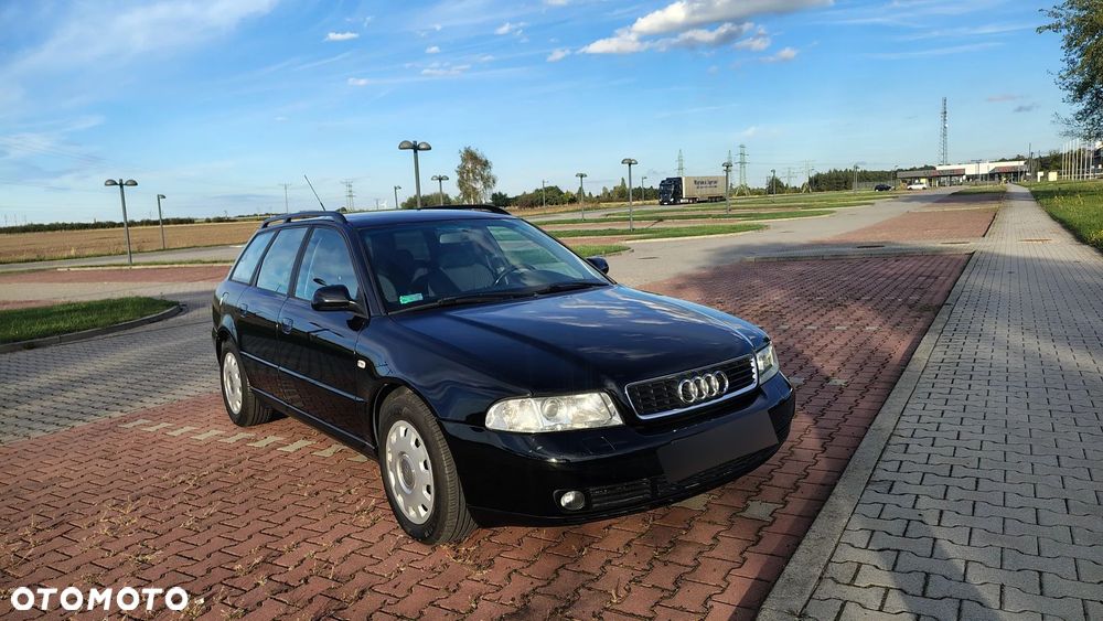 Audi A4 Avant 1.8 - 9