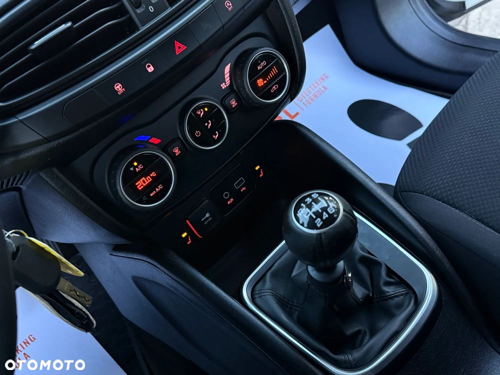 Fiat Tipo 1.4 T-Jet 16v S-Design - 26