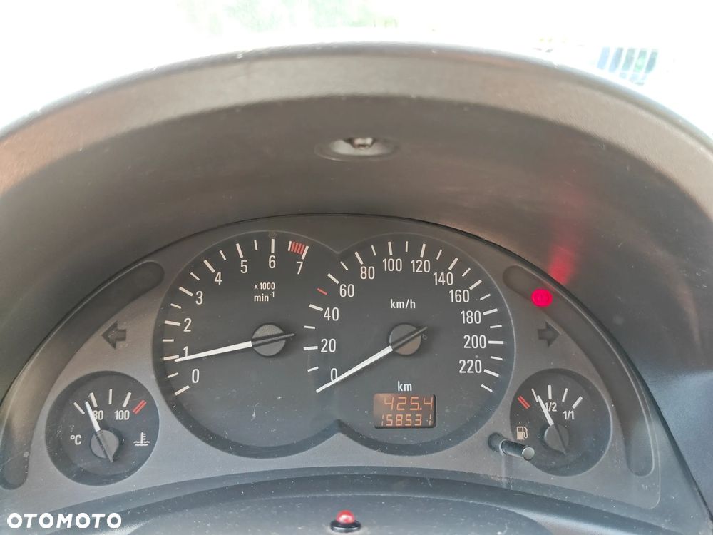 Opel Corsa 1.2 16V Enjoy - 22