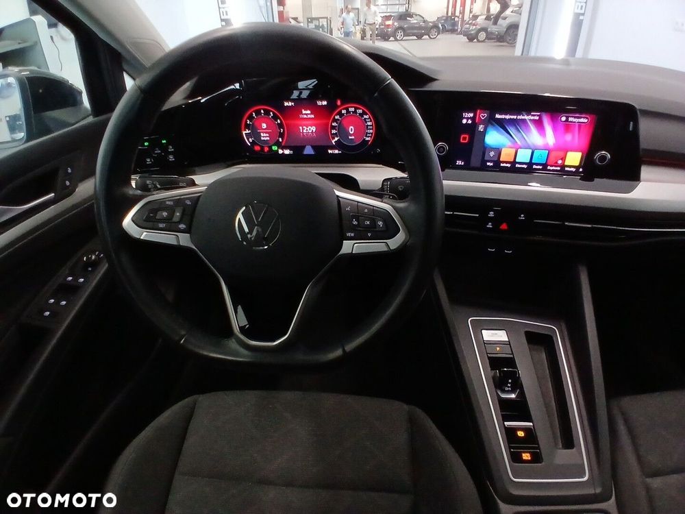 Volkswagen Golf 1.0 eTSI Life DSG - 25