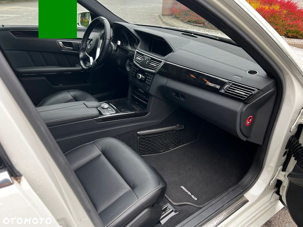 Mercedes-Benz Klasa E 500 BlueEFFICIENCY 7G-TRONIC Avantgarde - 27