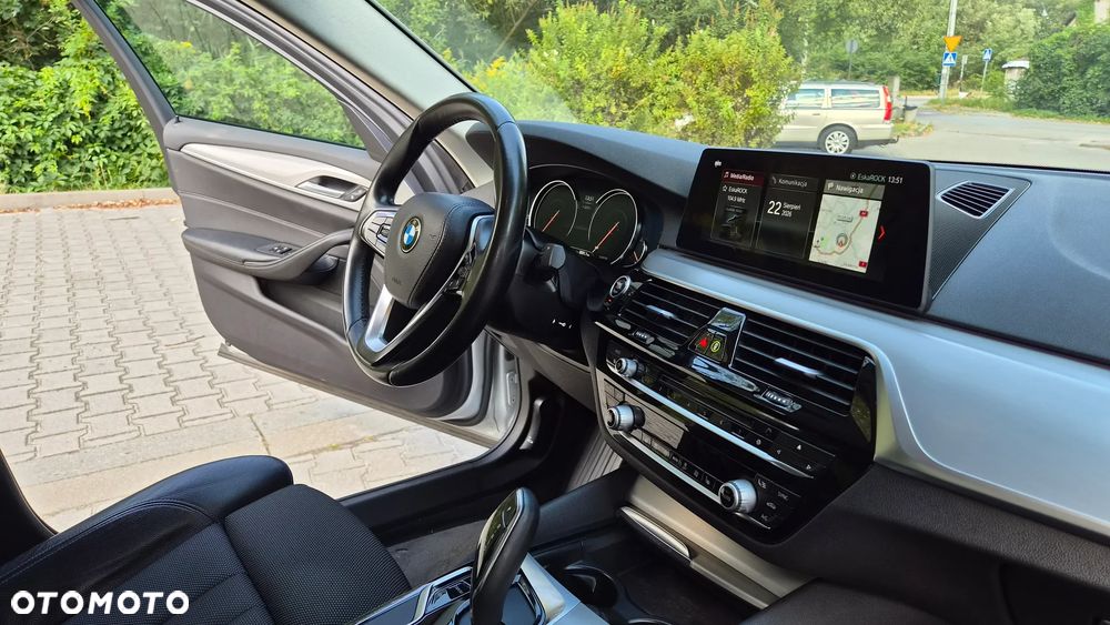BMW Seria 5 520d Efficient Dynamics Edition Sport Line - 15