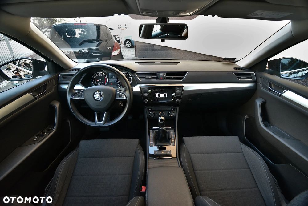 Skoda Superb 1.4 TSI ACT Ambition - 12