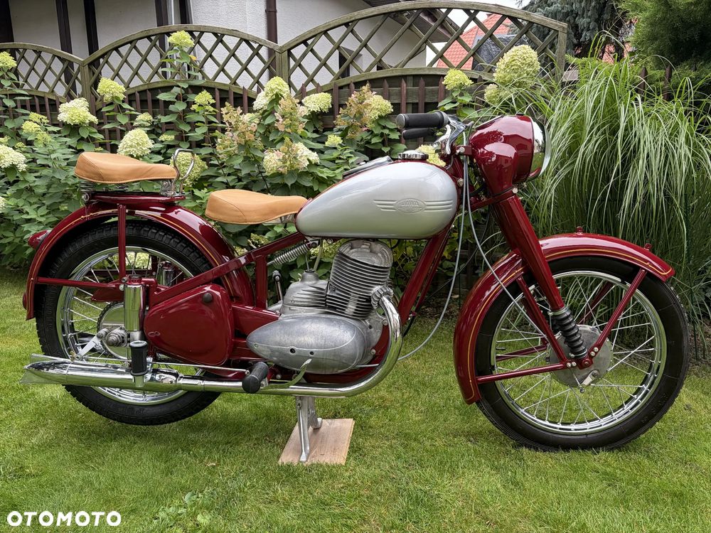 Jawa 250 - 18