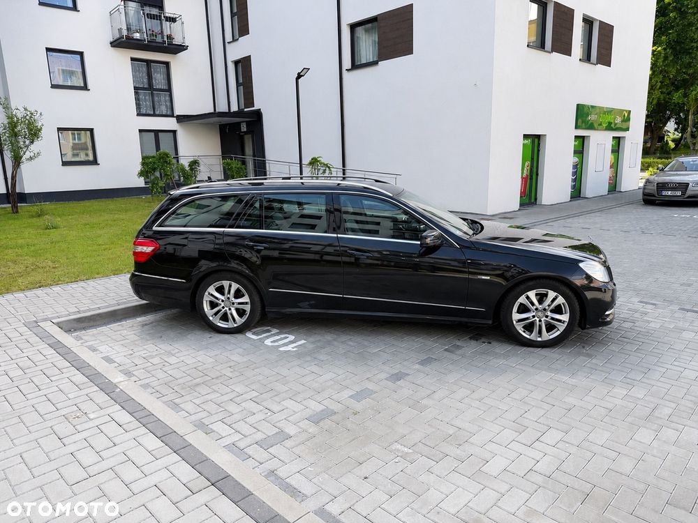 Mercedes-Benz Klasa E 220 CDI 7G-TRONIC - 3
