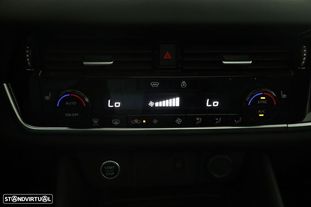 Nissan Qashqai 1.3 DIG-T N-Connecta LED Xtronic - 13