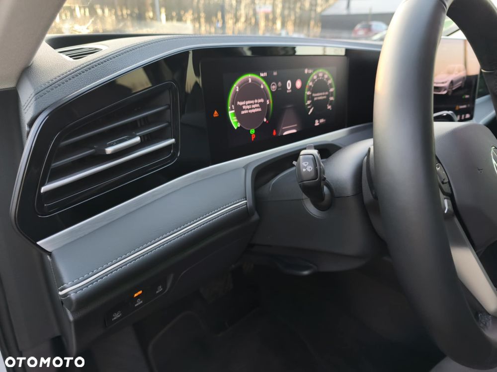 Volkswagen Passat 2.0 TDI SCR DSG Elegance - 32