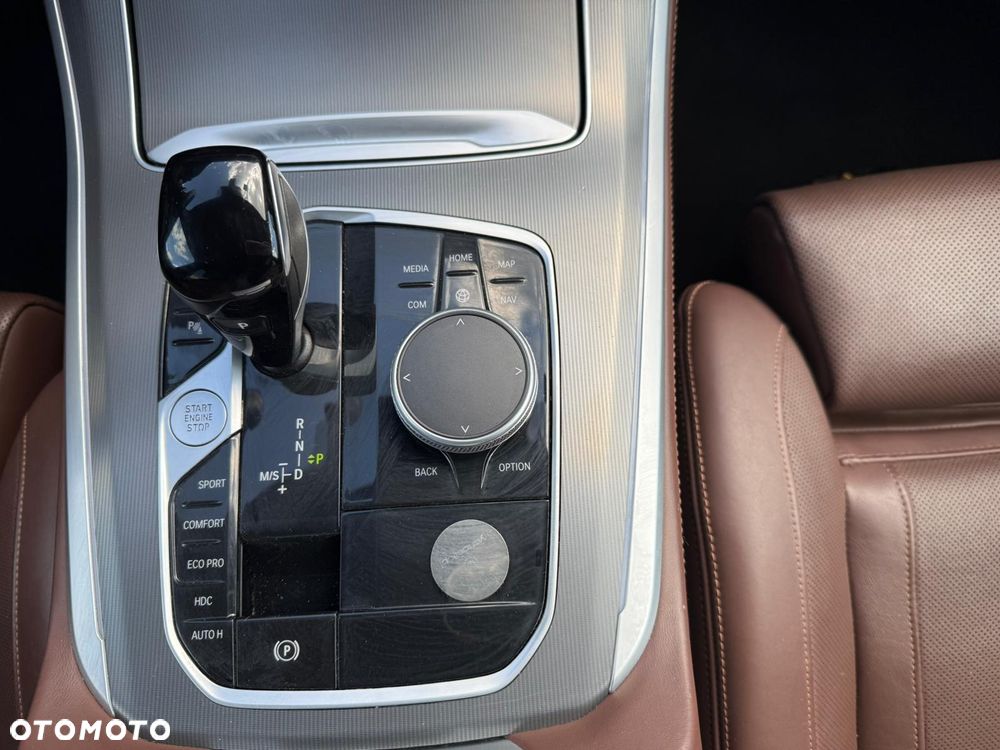 BMW X5 xDrive40d mHEV - 15