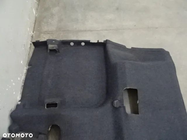 DYWAN PODŁOGA TYŁ MITSUBISHI COLT VI 6 HB 3D NR178 - 2