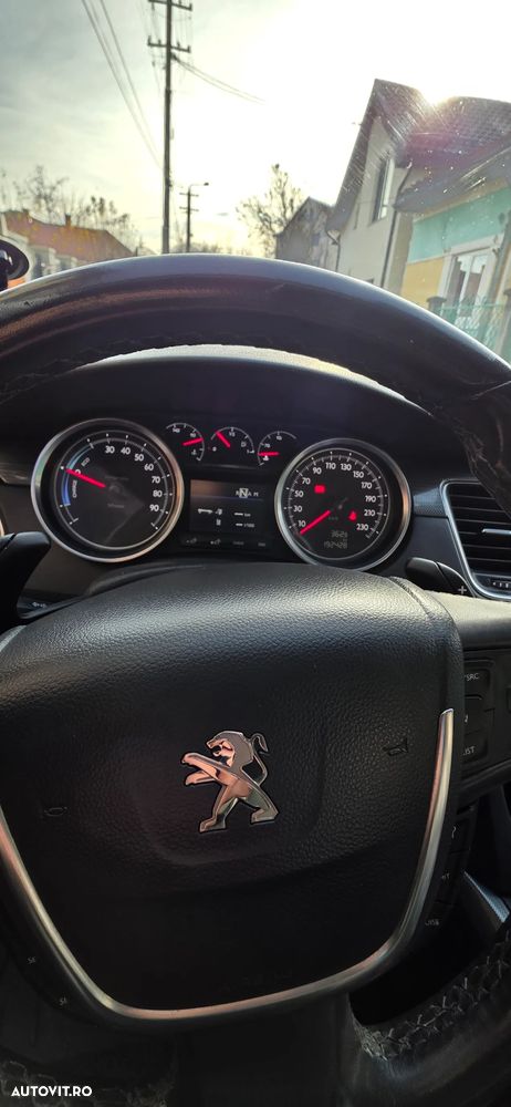 Peugeot 508 RXH 2.0 HDi FAP BMP Hybrid4 - 8