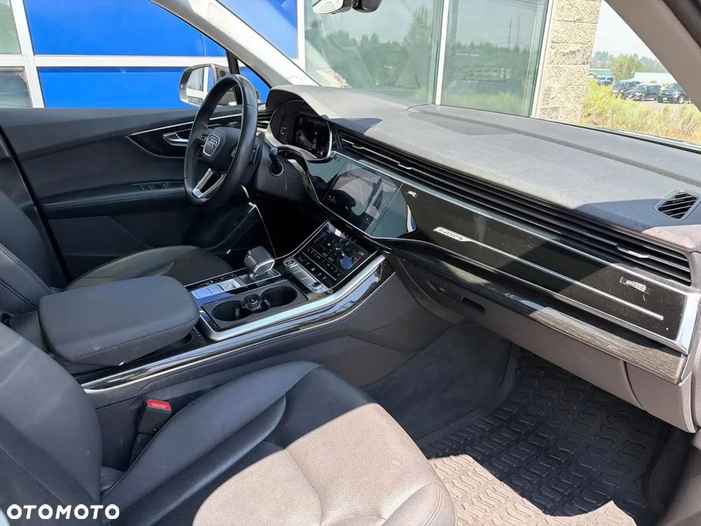 Audi Q7 - 25
