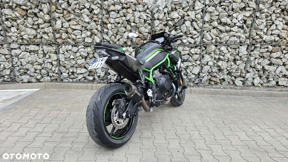 Kawasaki H2 - 14