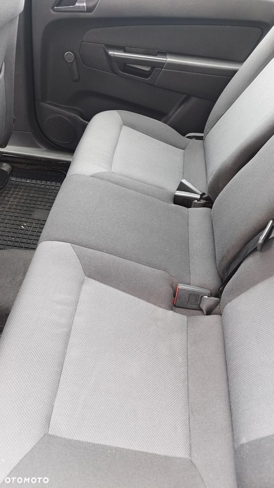 Opel Zafira 1.8 Cosmo - 8