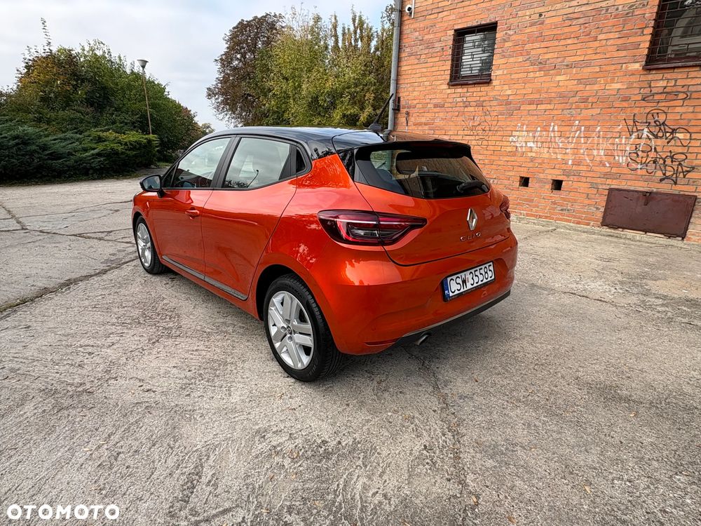 Renault Clio - 11
