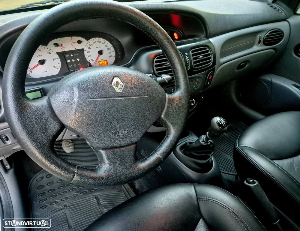 Renault Mégane Coupe - 26