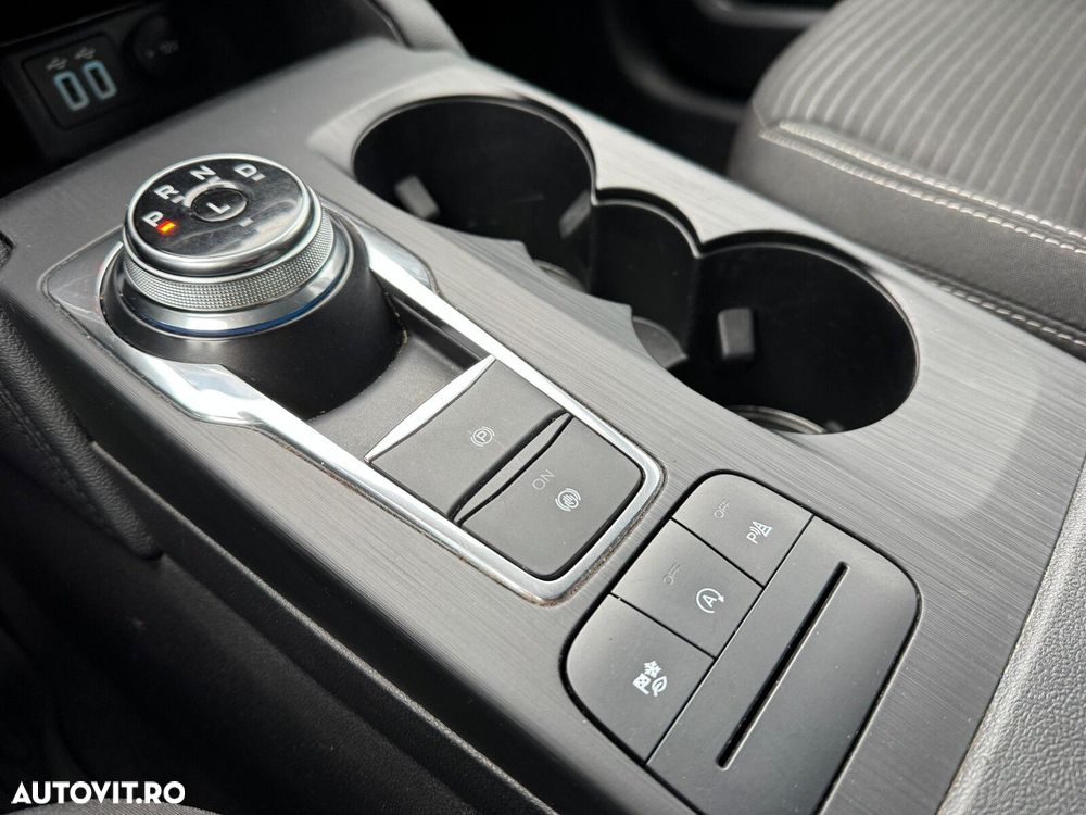 Ford Kuga - 14