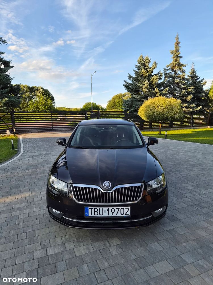 Skoda Superb 2.0 TDI Platinum DSG - 6