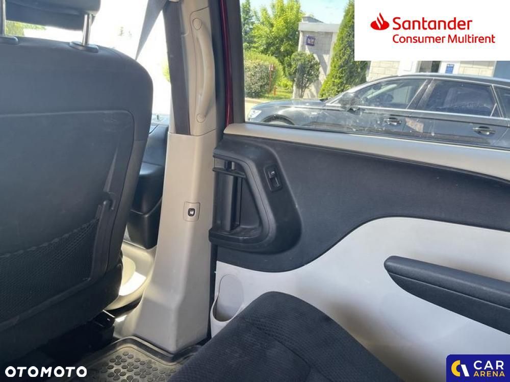 Dodge Grand Caravan - 14