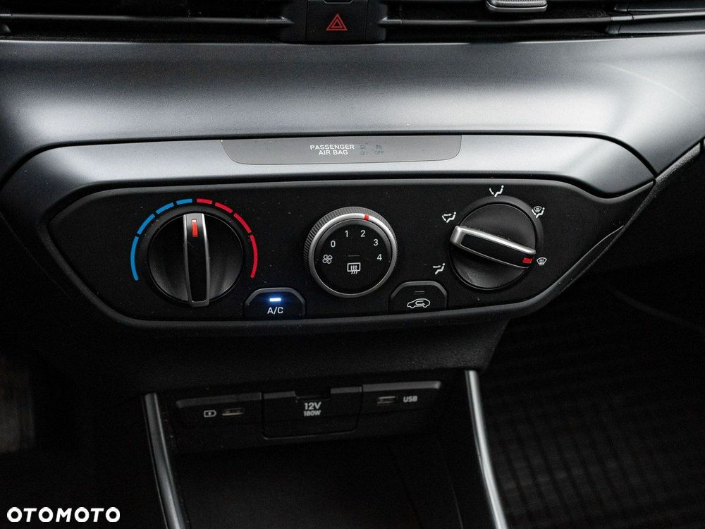 Hyundai i20 1.2 Pure - 18