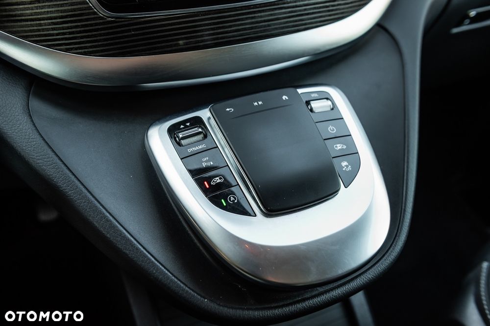 Mercedes-Benz Klasa V 300 d lang 4Matic 9G-TRONIC Exclusive Edition - 17