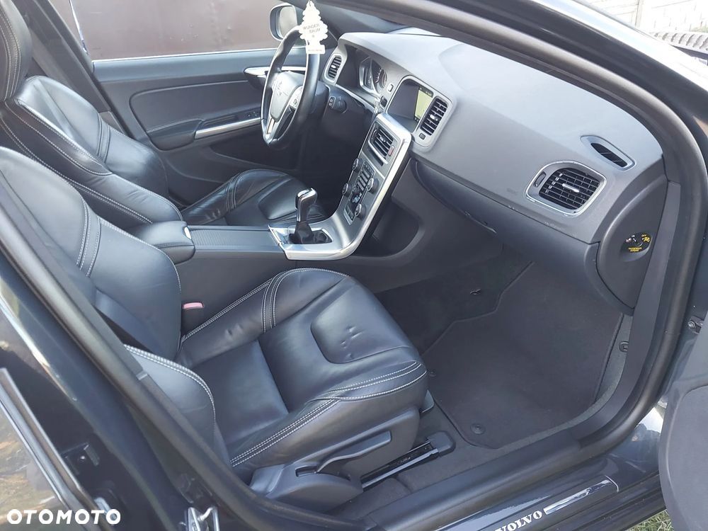 Volvo V60 2013 photo 5