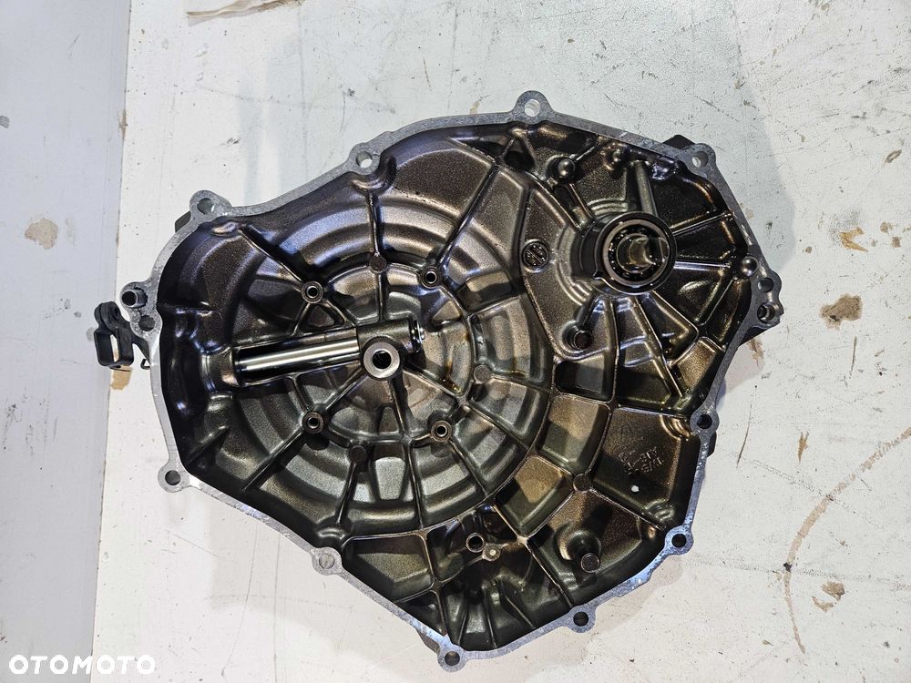 YAMAHA MT 07 Dekiel sprzęgła obudowa silnika - 9
