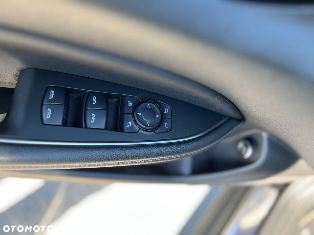 Opel Insignia - 6