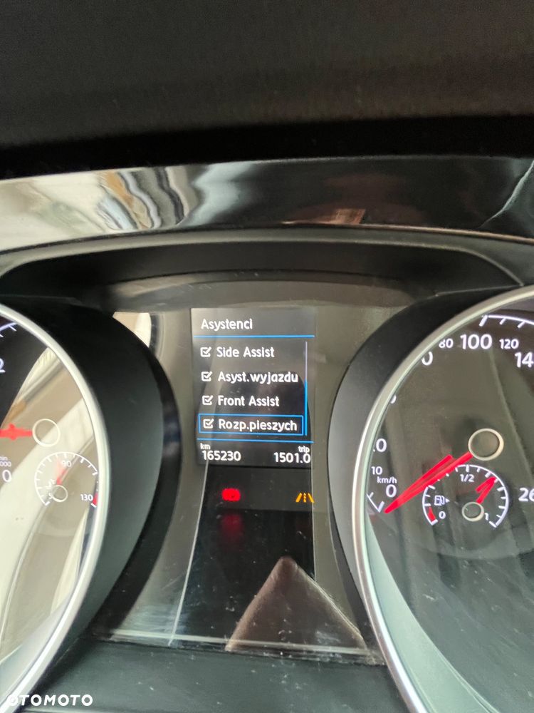 Volkswagen Touran 2.0 TDI SCR (BlueMotion Technology) DSG Highline - 16