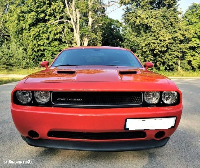 Dodge Challenger - 2