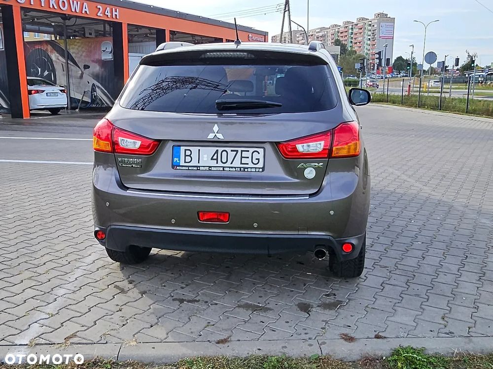 Mitsubishi ASX - 4