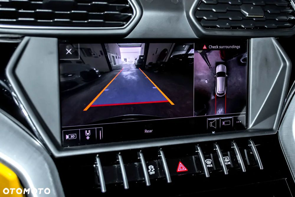 Lamborghini Urus Standard - 12