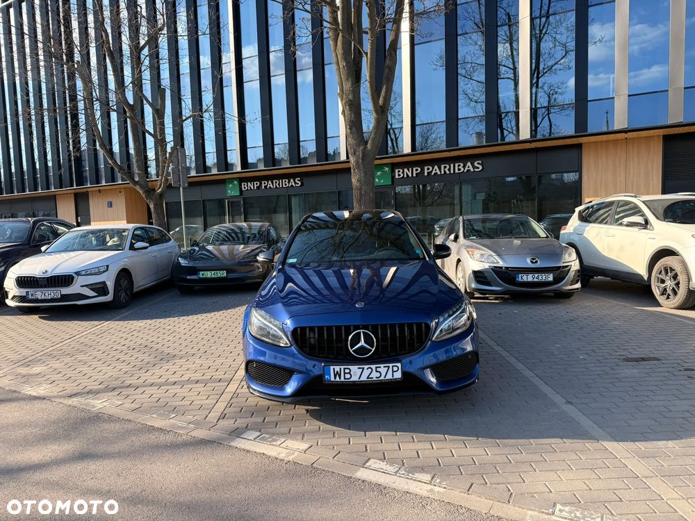 Mercedes-Benz Klasa C 200 4-Matic 9G-TRONIC - 32